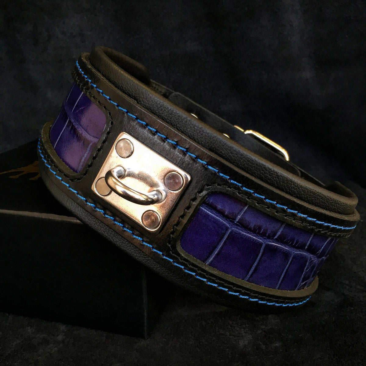 The "Reptile" collar-2